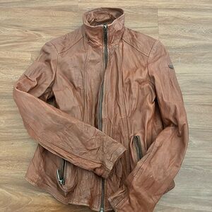 Woman Tan Leather Jacket